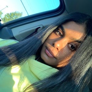 Meet your Posher, Dana